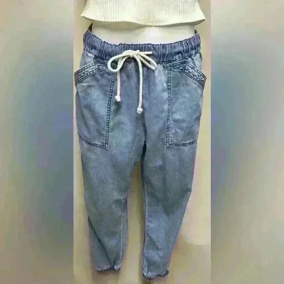 High Rise Denim Jogger by Loft Outlet Size Medium - Picture 2 of 9